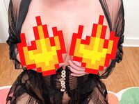 NikkiQ Nikki Qiao, nikkihearts, nikkiq