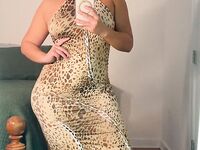 NikkiQ Nikki Qiao, nikkihearts, nikkiq