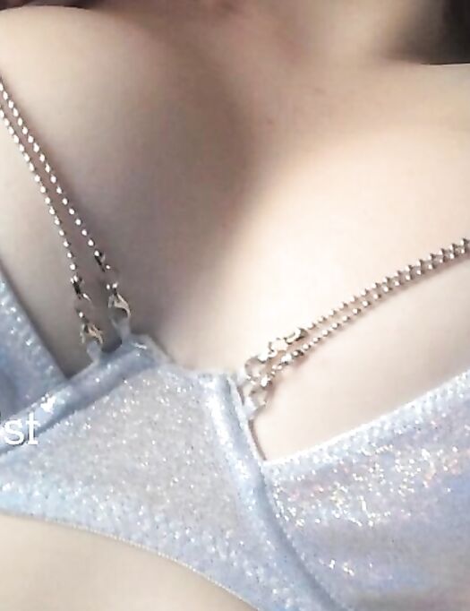 Robyn robynsnotreal, rrr0byn, therealredrobyn