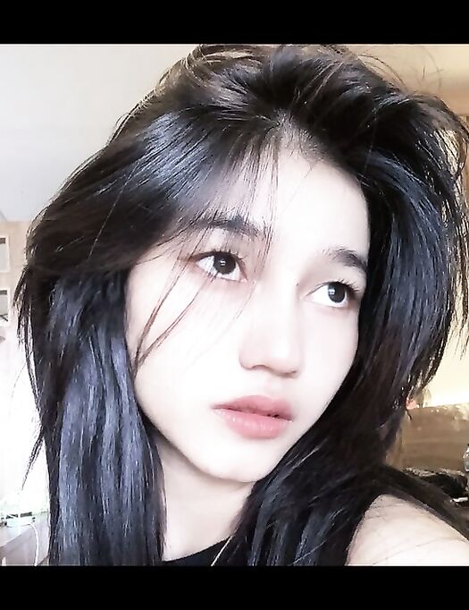 Ayu Lestari Jennyfer bling bling, ayulesttari