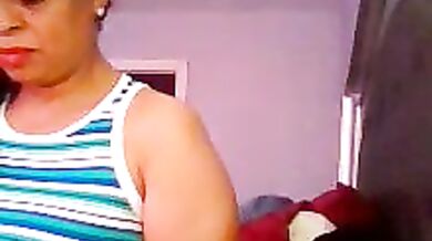 Naughty ebony MsweetLindaParks strips, blows and dances in public for the first time ever!