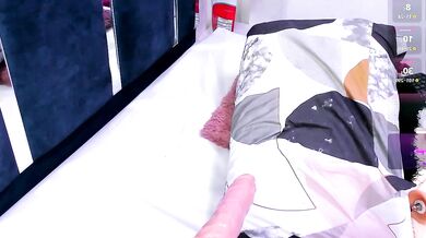 VeronicaRyan's big tits get a messy facial in this hot video stripchat with a hot latin babe