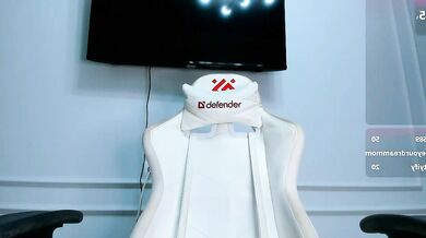 Miwa_Kasumi strips, teases, and fucks like a pro in HD striptease video