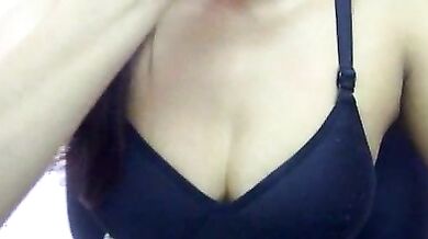 Sarah-Ji strips down & flaunts camel-toe in a hot doggy-style clip for the most-affordable-cam2cam