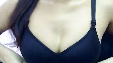 Sarah-Ji strips down & flaunts camel-toe in a hot doggy-style clip for the most-affordable-cam2cam