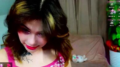 Hotary_Yuko flaunts her trimmed upskirt & twerking in a cheap-privates-teens office stripchat