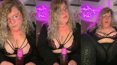 CurvyAnonymousGirl89 role-plays with big-tits-doggy-style, big-ass-white, and deepthroating for