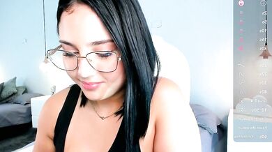 Watch Cami_zans in Spanish-speaking doggy-style action with anal squirt & big tits action