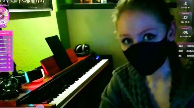 Artofsweet: Interactive stripchat with young German brunettes and their toys