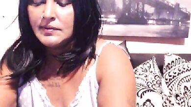 Indian_Sexy00 flaunts her big tits & tight ass in sexy strip-chat doggy-style