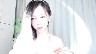 Ciri-CC's private stripchat with a young and medium-sized Asian cam girl in public