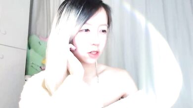 Ciri-CC's private stripchat with a young and medium-sized Asian cam girl in public