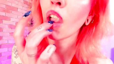 Alex_Fck gets her tight pussy drilled by her favorite toys in a hot stripchat