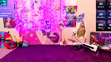 BabyZelda's American Corset gets double penetrated in hardcore anal action with strapon action and facial cumshots