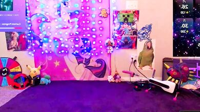 BabyZelda's American Corset gets double penetrated in hardcore anal action with strapon action and facial cumshots