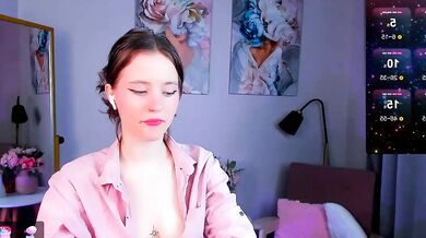 Mandy_xBaby's Oily Interactive Sex Tape: Big Tits, Pierced Teens & Oily Blowjobs