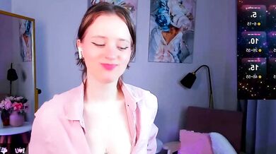 Mandy_xBaby's Oily Interactive Sex Tape: Big Tits, Pierced Teens & Oily Blowjobs