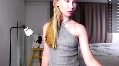 DarelDewell: The most cost-effective camgirl in town, featuring a new-blondes blonde teen's stripchat with a