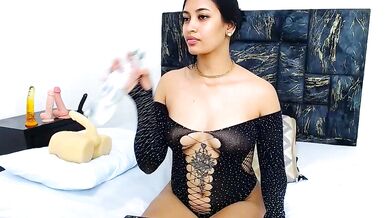 Watch Loretahorny's hot Colombian-Young Latina blowjob and double penetration in Stripchat video