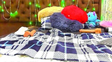 Interactive toys & foot fetish in hot latin-blowjob with small-tits-young, small-audience & cheap-privates