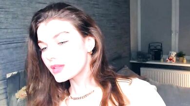 Watch FloraDobb's hot stripchat session with her favorite toys in HD