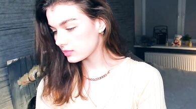 Watch FloraDobb's hot stripchat session with her favorite toys in HD