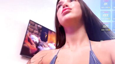 Carolyn_Smith's hot striptease will make you cum hard with her deepthroating skills