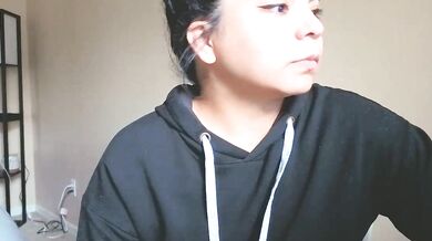 Kimmiakiss22's Interactive Masturbation Session: Nipple-Toys, Hairy Young American, and Best of Lovense