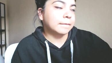 Kimmiakiss22's Interactive Masturbation Session: Nipple-Toys, Hairy Young American, and Best of Lovense