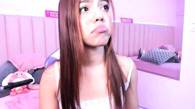 KellyOlsenbe's private strip show: Teens in mixed sex-roleplay get kinky with toys and spanks