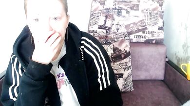 Angelsexysweet's deepthroating and double-penetration skills will make you want to cum