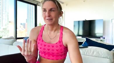 Graciemae_baexx: Private Roleplay: A Heels-On-the-Teeth-Style Tease with Fingering