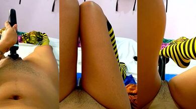 Watch Karii-R's tight latina ass get fingered & licked in a hot cam show
