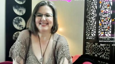 Madam_Verity gives a steamy handjob in front of cam while showing off her big tits and hairy pussy