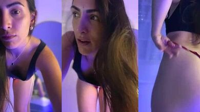 Alessandra-a's public foot fetish will make you cum hard