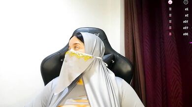 Janna_isa: The Youngest Hairy-Younger in the World Gives an Unforgiving Blowjob and Gets Anal Fisting