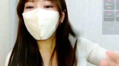 Miori-oxo__: Interactive Japanese MILF Masturbates with Dildo and Vibrator for a Big O