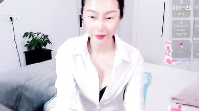 Watch Paopao-a, the sexy Chinese MILF, give a kinky public BJ and get off with a finger in her wet pussy