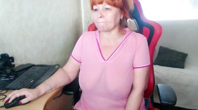 KellyNory strips, spanks & gives a sloppy blowjob in front of camera