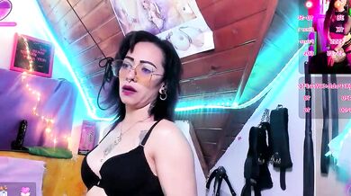 Staacy37 gets oiled up & pounded in a hot, steamy doggy-style session on camera