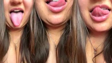 Jane_BBW's tight ass twerks in a cheap cam show with young guys