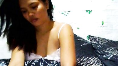 Silly_Girl21's petite Asian body gets fingered & filled with cum