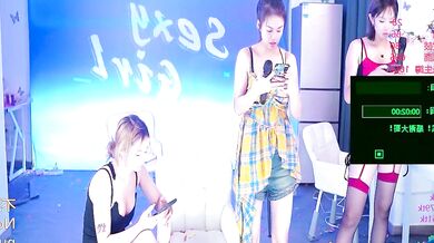 Sexygirl-Pangzi001's dirty-talk session in the office