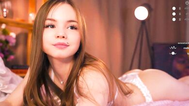 Watch Miss_miracle's petite frame get fingered while she plays with her dildo on camera