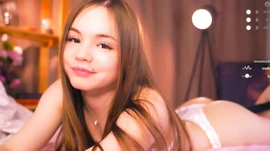 Watch Miss_miracle's petite frame get fingered while she plays with her dildo on camera