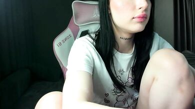 JenniferQueen11's Lovense-fueled Best-Teens Handjob on Cam - Best Price: Less than half the cost of private!