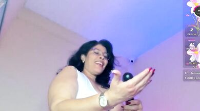 Mature desires fulfilled by desire_matture's deepthroat blowjob and twerk action