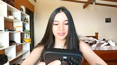 Watch Myonlyhell, the young, cheap-privates-best student, twerk and give a smoking hot handjob on her phone