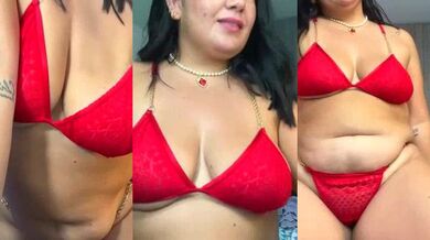 Karla_hotgirl's erotic dance with her curvy body in webcam view