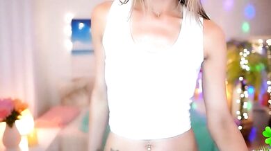 Amy Valentine's seductive cam show: arousing and sensual encounter